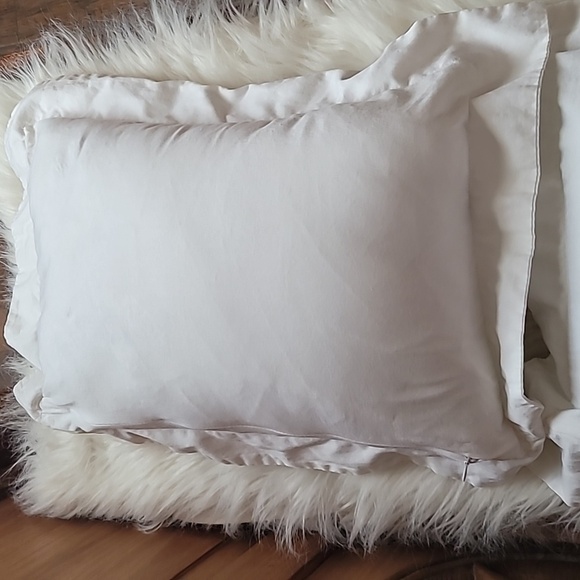 Gold Leaves Embroidery Design Pillow Set decorative throw pillows 20"×14" aprox. - Picture 8 of 16